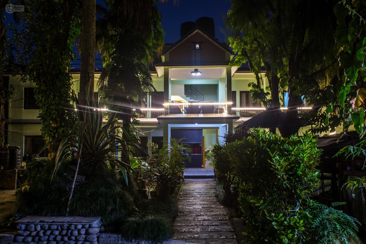 Yeti Guest House Pokhara Esterno foto