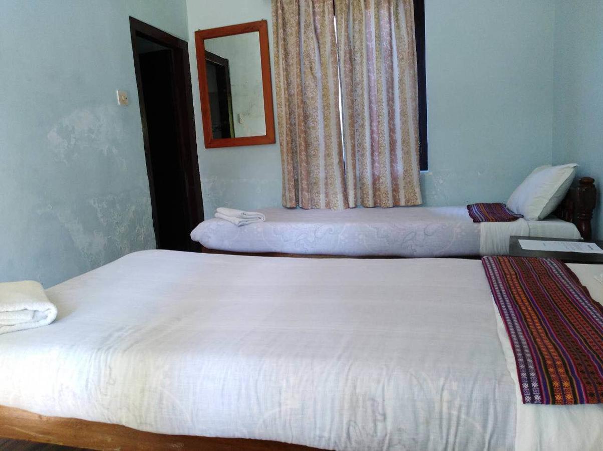 Yeti Guest House Pokhara Esterno foto